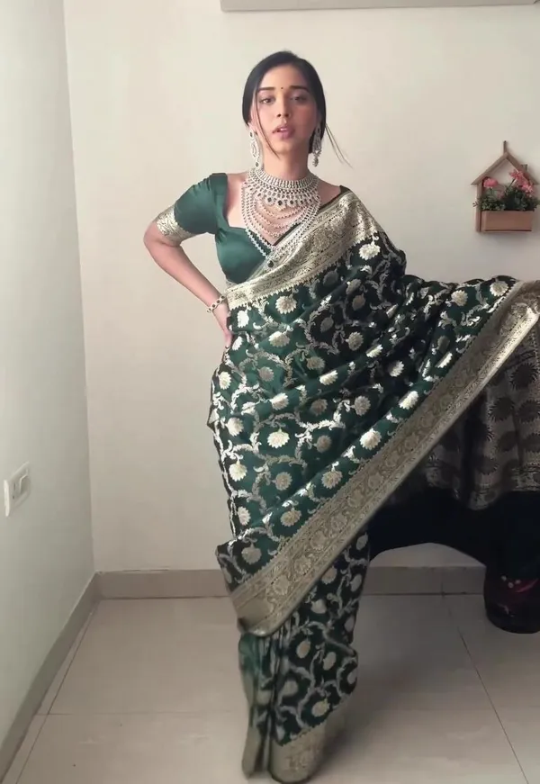 Bottle_Green_Soft_Lilan_Slab_Saree_with_Golden_Floral_Weaving