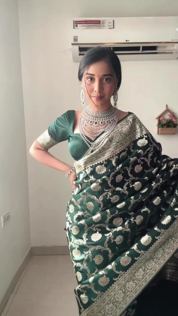 Bottle_Green_Soft_Lilan_Slab_Saree_with_Golden_Floral_Weaving