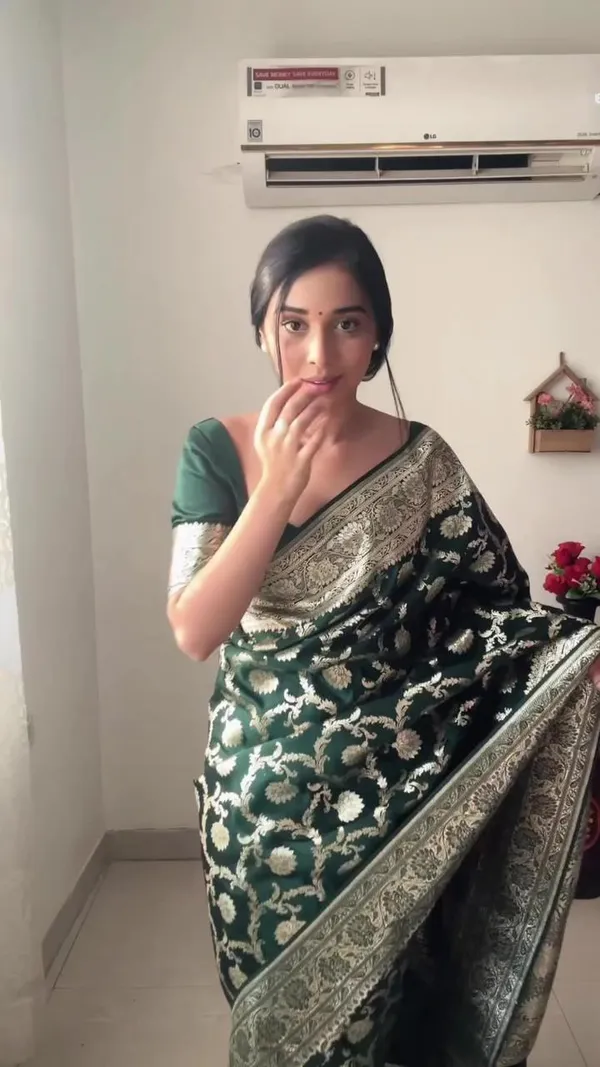 Bottle_Green_Soft_Lilan_Slab_Saree_with_Golden_Floral_Weaving