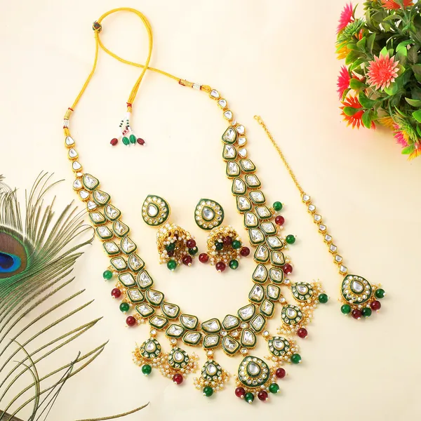 Bridal_Maroon_&_Green_Kundan_Necklace_Set_With_Pearl_Drops,_Jhumka_Earrings_&_Maang_Tikka