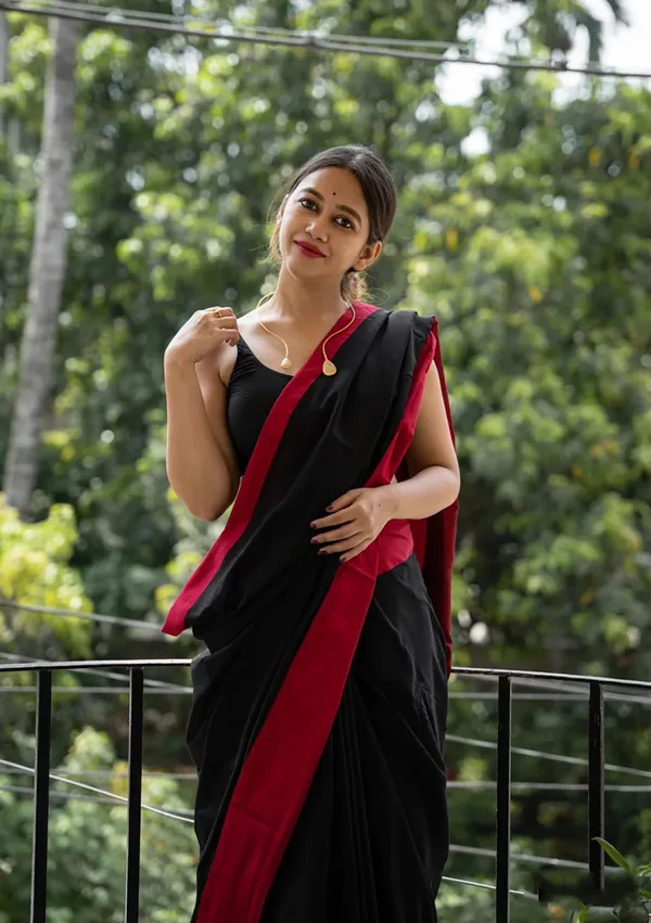 Elegant_Black_&_Maroon_Soft_Lilan_Slab_Saree_with_Jacquard_Border