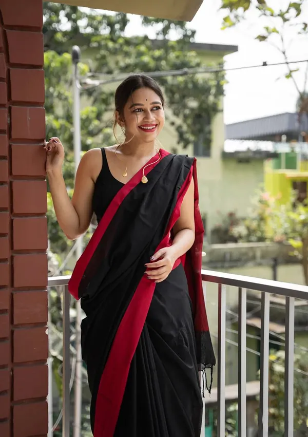 Elegant_Black_&_Maroon_Soft_Lilan_Slab_Saree_with_Jacquard_Border