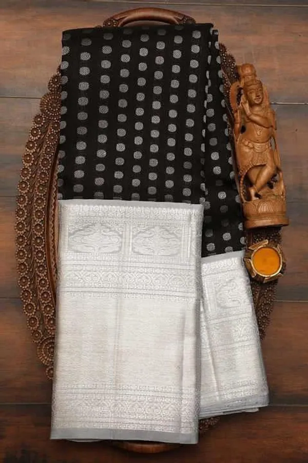 Elegant_Black_&_Silver_Polka_Dot_Soft_Lichi_Silk_Saree_with_Rich_Jacquard_Pallu