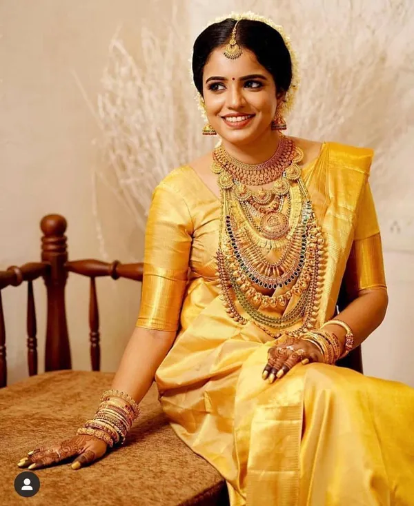 Elegant_Golden_Soft_Lichi_Silk_Saree_with_Luxurious_Jacquard_Work