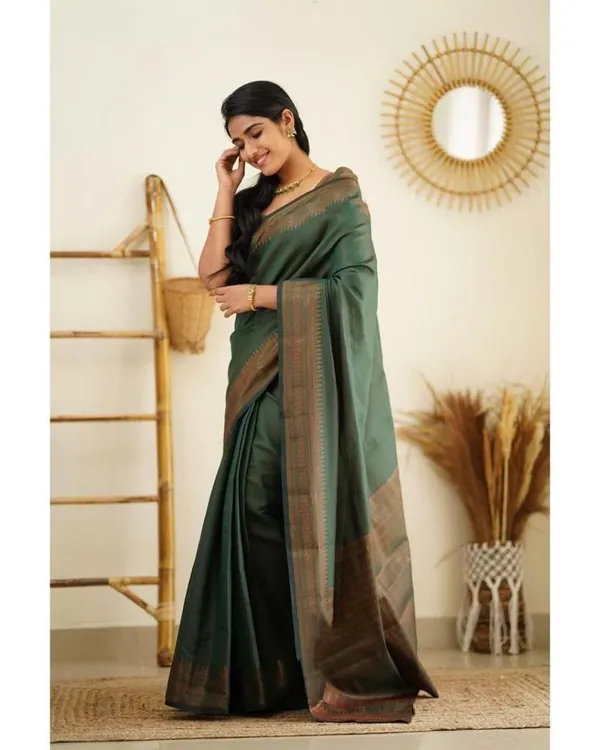 Elegant_Green_Lichi_Silk_Saree_with_Rich_Jacquard_Pallu