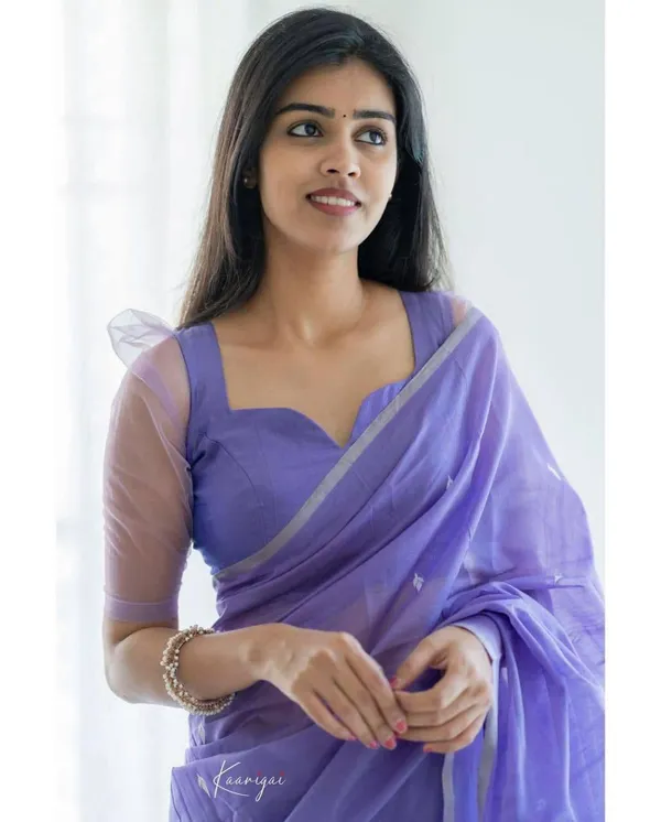 Elegant_Lavender_Soft_Lilan_Slab_Saree_with_Golden_Weaving