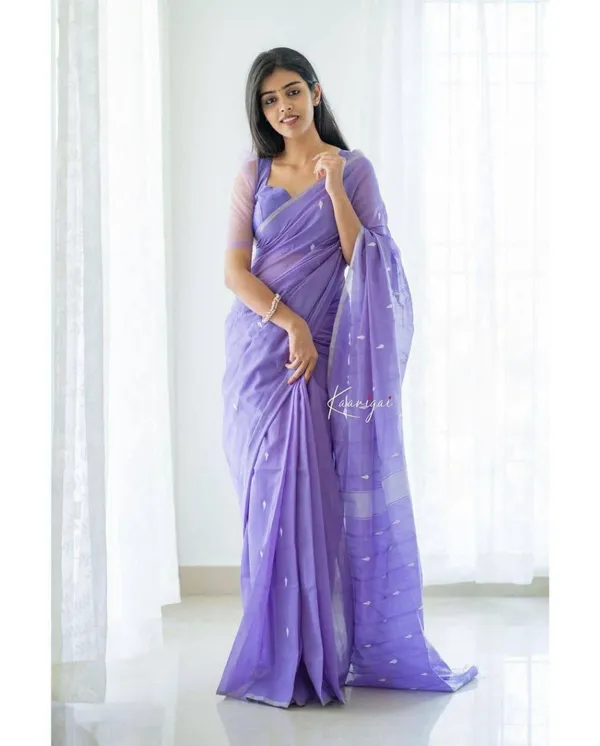 Elegant_Lavender_Soft_Lilan_Slab_Saree_with_Golden_Weaving