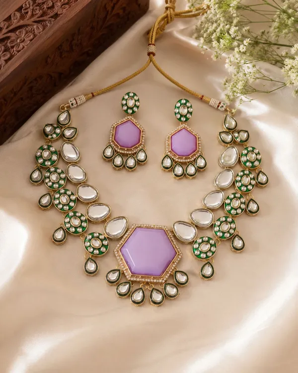 Elegant_Light_Purple_Kundan_Necklace_Set_With_Matching_Dangle_Earrings