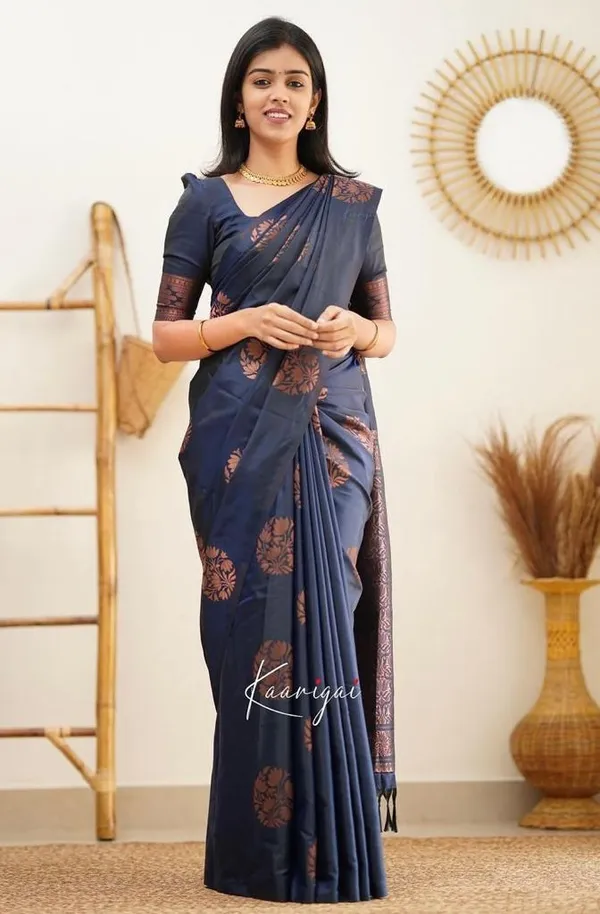 Elegant_Navy_Blue_Lichi_Silk_Saree_with_Rich_Jacquard_Pallu_&_Border