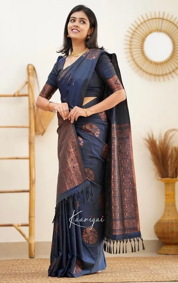 Elegant_Navy_Blue_Lichi_Silk_Saree_with_Rich_Jacquard_Pallu_&_Border