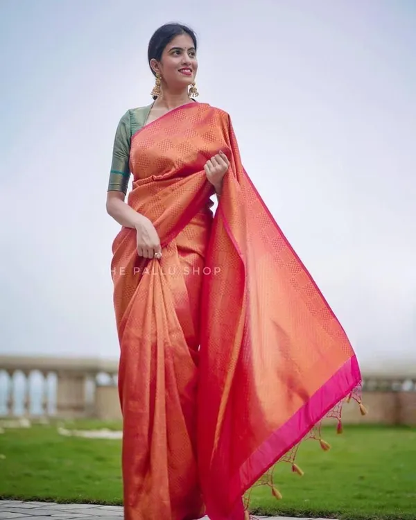 Elegant_Peach_Pink_Silk_Saree_with_Woven_Checks_&_Contrast_Teal_Blouse