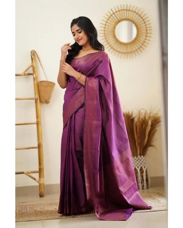 Elegant_Pink_Lichi_Silk_Saree_with_Rich_Jacquard_Pallu