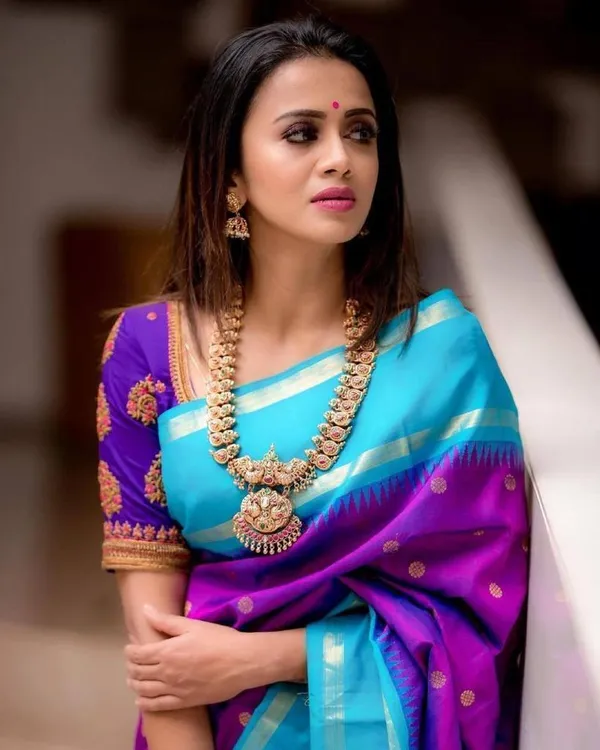 Elegant_Purple_Turquoise_Lichi_Silk_Jacquard_Saree_Collection