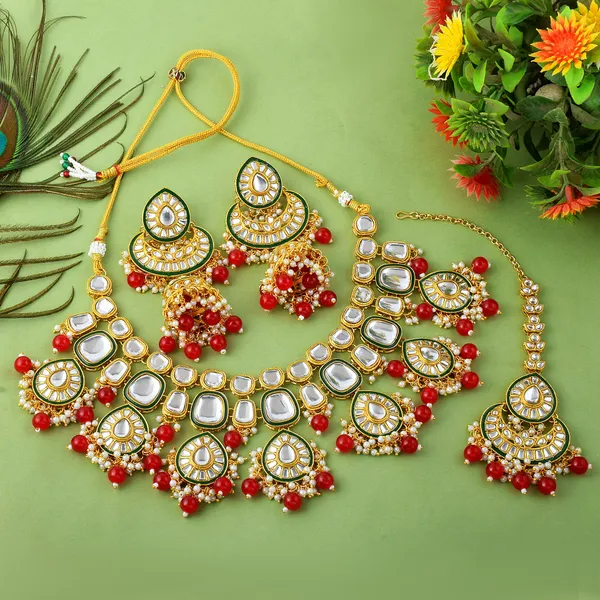 Elegant_Red_Kundan_Necklace_Set_With_Maang_Tikka_&_Jhumka_Earrings