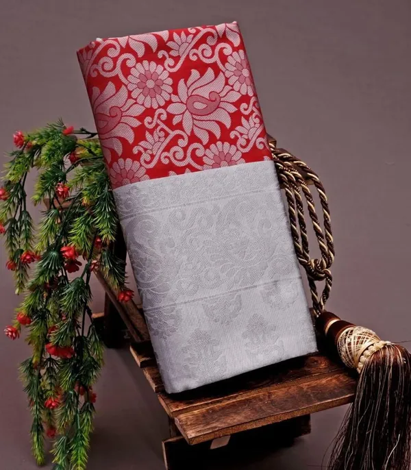Elegant_Red_Soft_Lichi_Silk_Jacquard_Saree