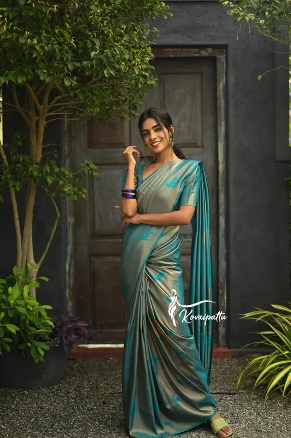 Elegant_Teal_Blue_Soft_Lichi_Silk_Saree_with_All-Over_Jacquard_Weave