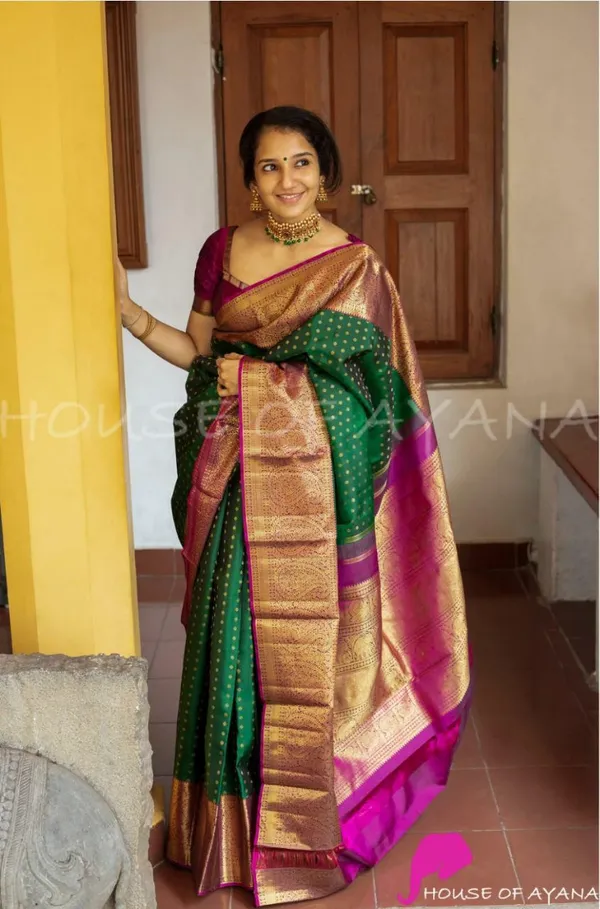 Emerald_Green_Lichi_Silk_Saree_with_Rich_Jacquard_Pallu