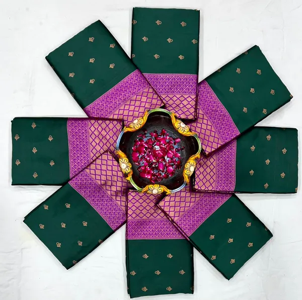 Emerald_Green_Soft_Lichi_Silk_Saree_with_Rich_Jacquard_Pallu_&_Designer_Border