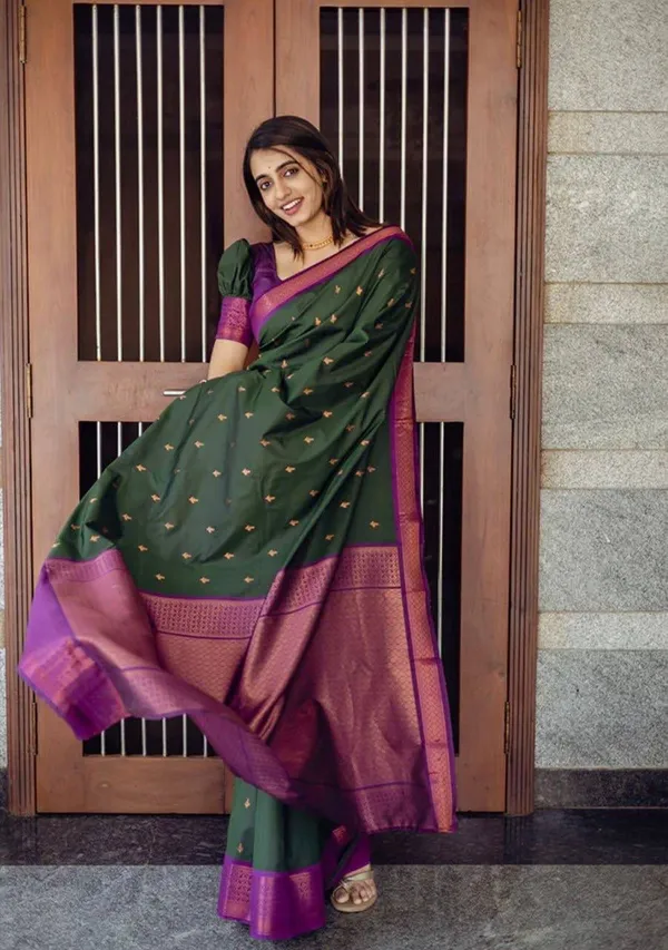 Emerald_Green_Soft_Lichi_Silk_Saree_with_Rich_Jacquard_Pallu_&_Designer_Border