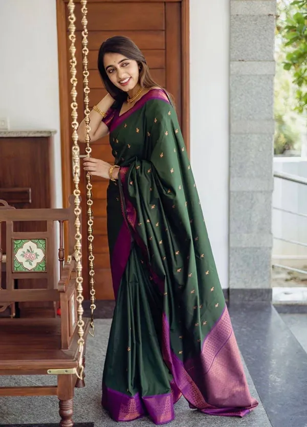 Emerald_Green_Soft_Lichi_Silk_Saree_with_Rich_Jacquard_Pallu_&_Designer_Border