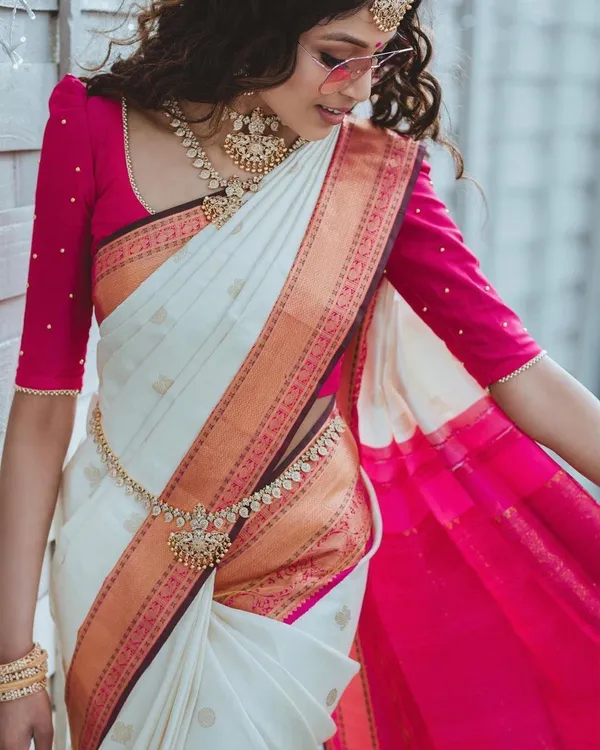 Graceful_White_Pink_Soft_Lichi_Silk_Saree_with_Designer_Rich_Pallu