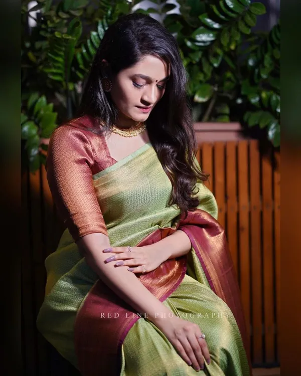 Green_Soft_Lichi_Silk_Saree_with_Rich_Jacquard_Pallu_&_Border