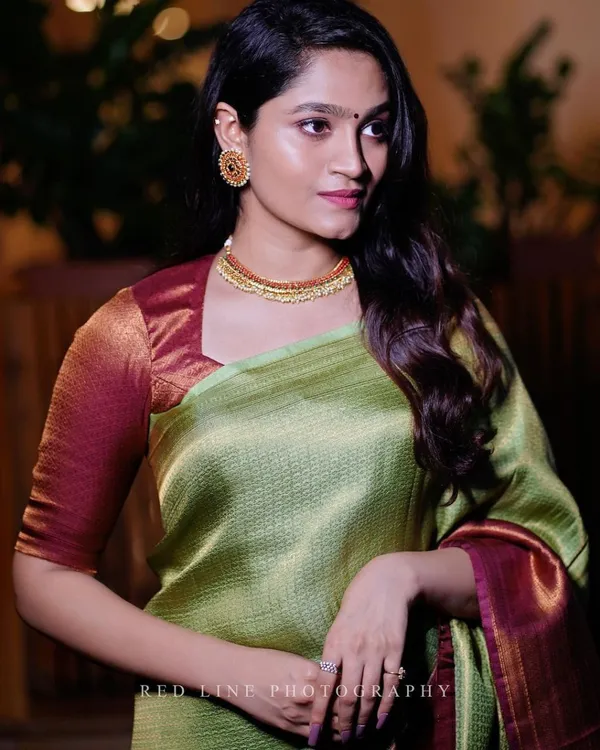 Green_Soft_Lichi_Silk_Saree_with_Rich_Jacquard_Pallu_&_Border