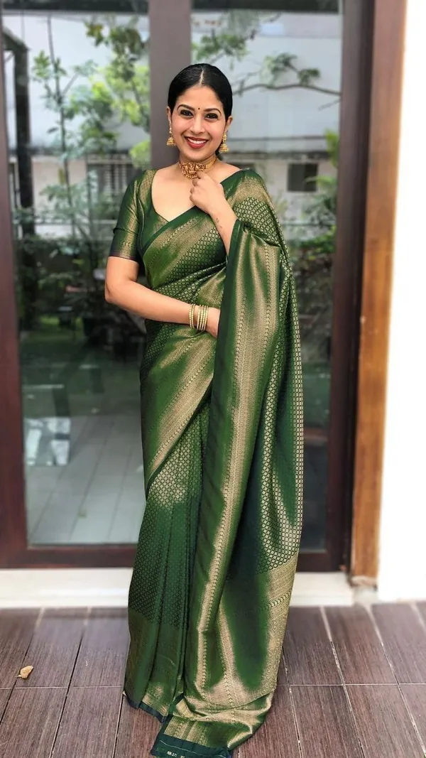 Green_Soft_Lichi_Silk_Saree_with_Rich_Jacquard_Work