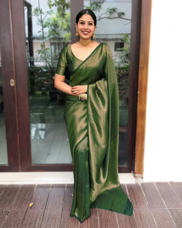 Green_Soft_Lichi_Silk_Saree_with_Rich_Jacquard_Work