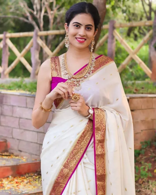 Ivory_White_Soft_Lichi_Silk_Saree_with_Pink_Jacquard_Border
