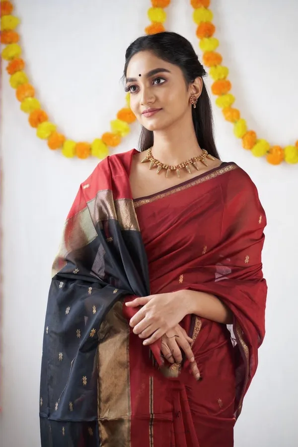 Maroon_Soft_Lichi_Silk_Saree_with_Rich_Jacquard_Pallu_&_Exclusive_Border