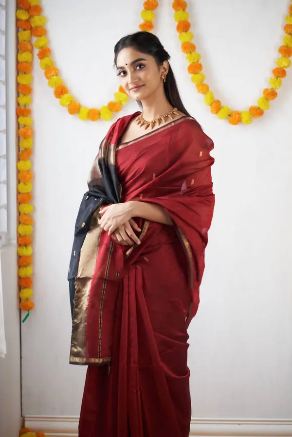 Maroon_Soft_Lichi_Silk_Saree_with_Rich_Jacquard_Pallu_&_Exclusive_Border