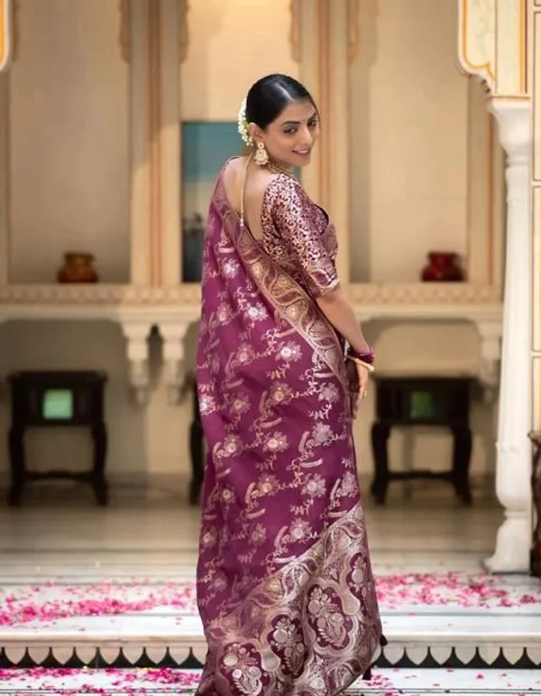 Maroon_Soft_Silk_Saree_with_Floral_Jacquard_Weaving,_Rich_Pallu_&_Designer_Border