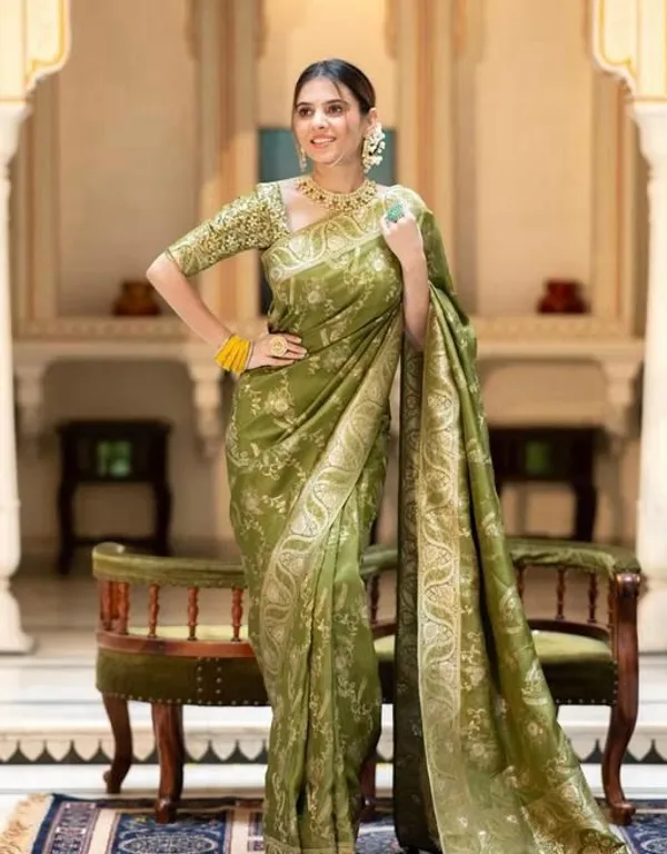 Mehndi_Soft_Silk_Saree_with_Floral_Jacquard_Weaving,_Rich_Pallu_&_Designer_Border