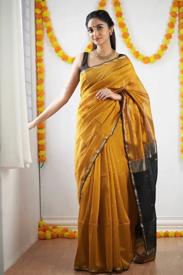 Mustard_Gold_Soft_Lichi_Silk_Saree_with_Rich_Jacquard_Pallu_&_Black_Zari_Border