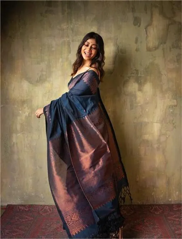 Navy_Blue_Soft_Lichi_Silk_Saree_with_Jacquard_Woven_Border_&_Rich_Designer_Pallu