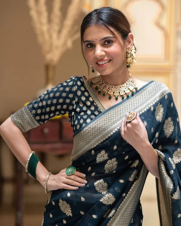 Navy_Blue_Soft_Lichi_Silk_Saree_with_Rich_Jacquard_Pallu_&_Heavy_Brocade_Blouse