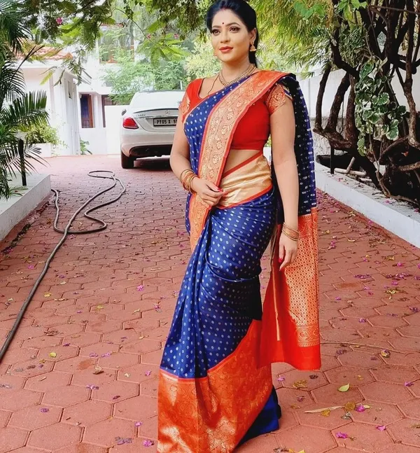 Navy_Blue_Soft_Lichi_Silk_Saree_with_Rich_Red_Jacquard_Border