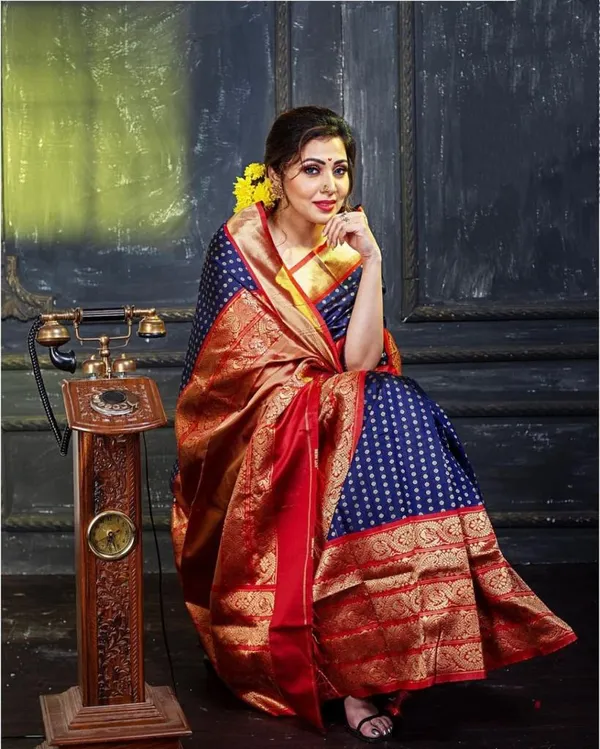 Navy_Blue_Soft_Lichi_Silk_Saree_with_Rich_Red_Jacquard_Border