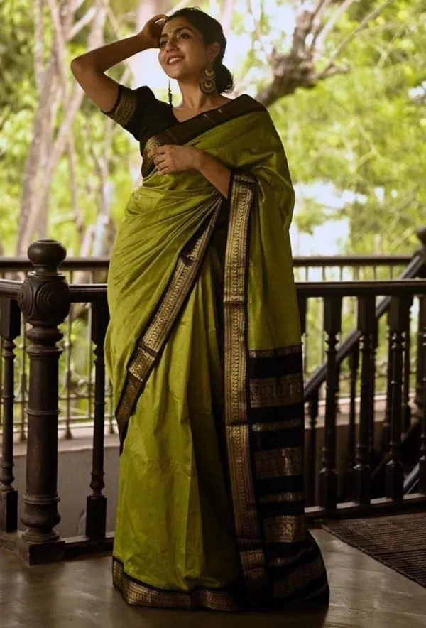 Olive_Green_Soft_Lichi_Silk_Saree_with_Black_Rich_Pallu_&_Jacquard_Work