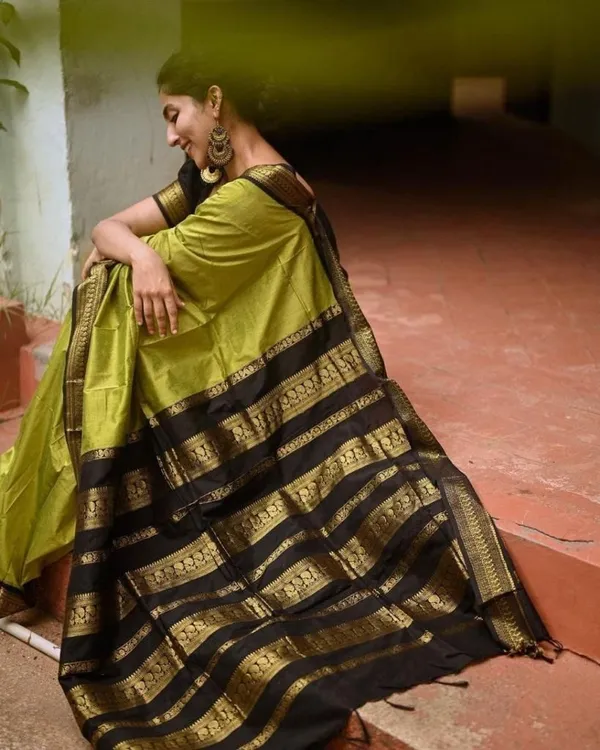 Olive_Green_Soft_Lichi_Silk_Saree_with_Black_Rich_Pallu_&_Jacquard_Work