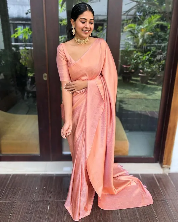 Peach_Soft_Lichi_Silk_Saree_with_Rich_Jacquard_Work