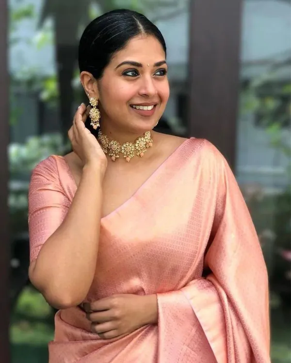 Peach_Soft_Lichi_Silk_Saree_with_Rich_Jacquard_Work