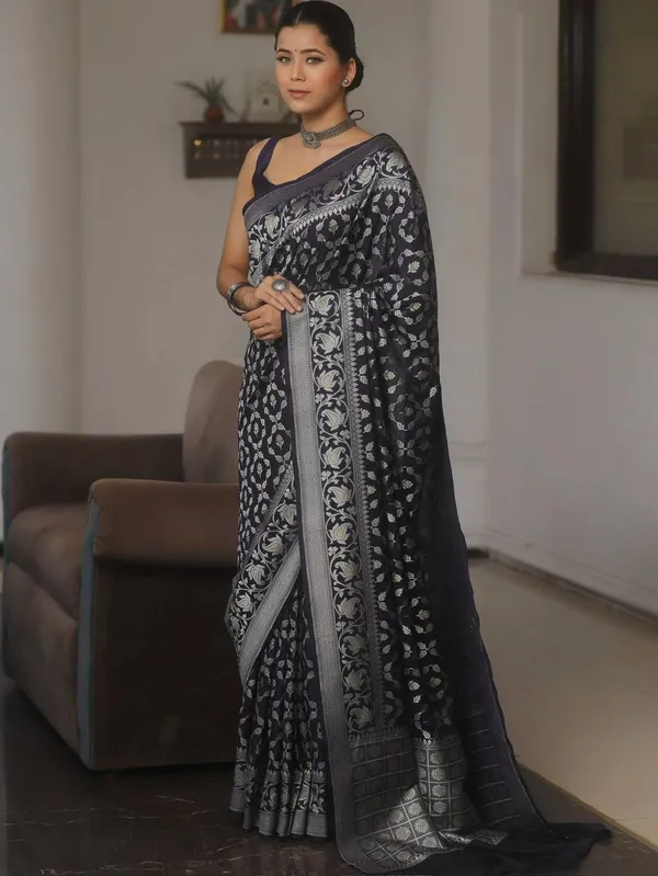 Premium_Black_Soft_Silk_Saree_with_Floral_Jacquard_Weaving_&_Designer_Border