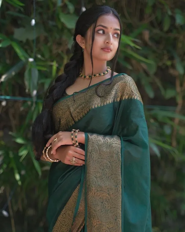 Premium_Dark_Green_Lichi_Silk_Saree_with_Designer_Jacquard_Work