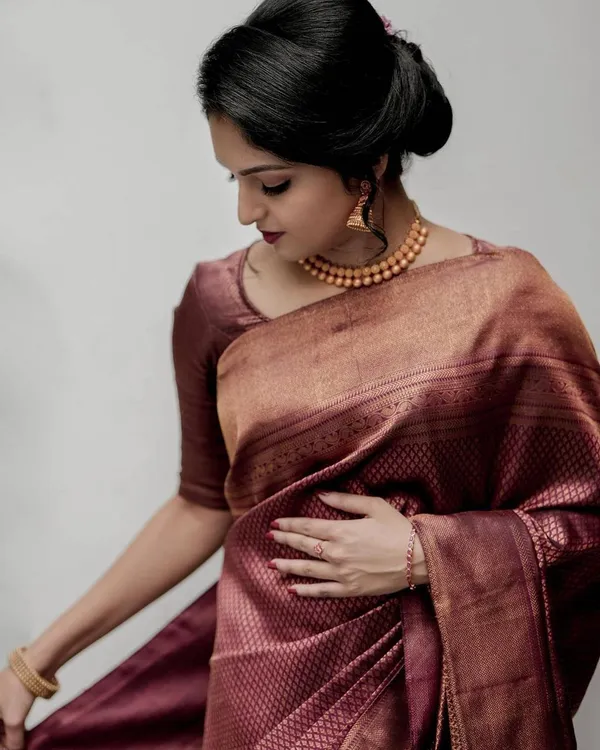 Premium_Maroon_Soft_Lichi_Silk_Jacquard_Woven_Saree