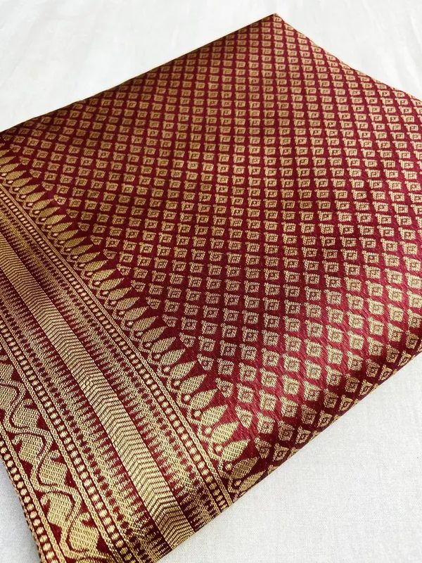 Premium_Maroon_Soft_Lichi_Silk_Jacquard_Woven_Saree