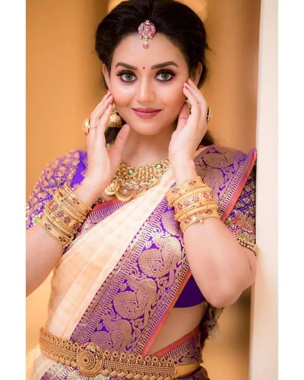 Premium_Peach_Soft_Lichi_Silk_Jacquard_Saree