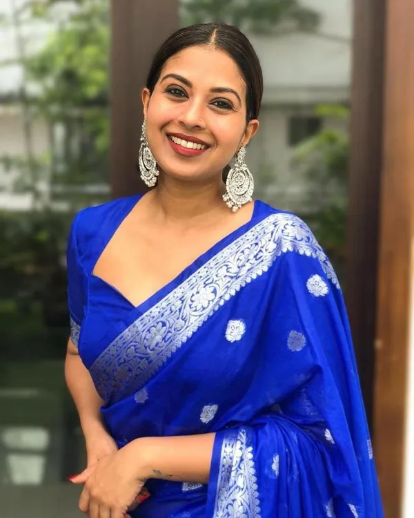 Premium_Royal_Blue_Soft_Silk_Saree_with_Designer_Jacquard_Border