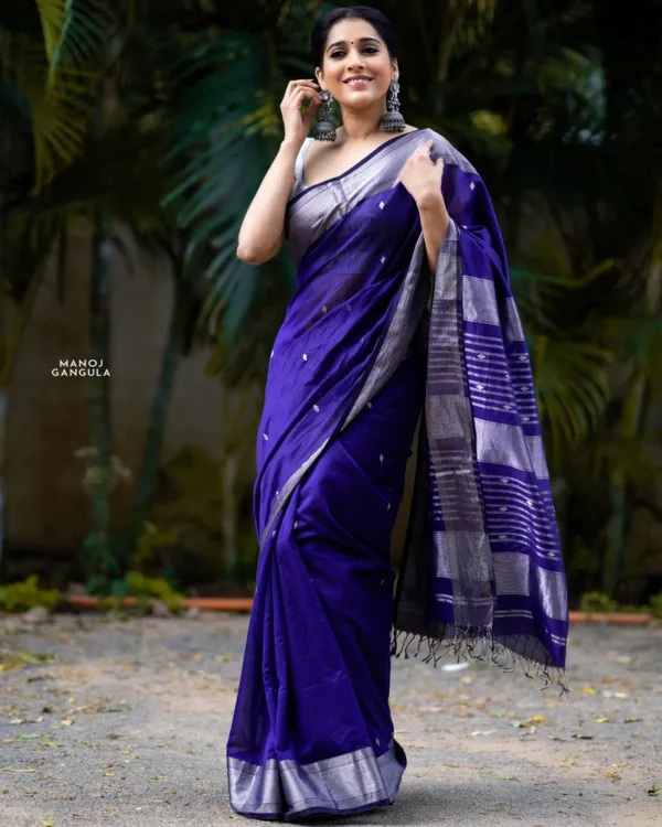 Premium_Royal_Purple_Soft_Lichi_Silk_Saree_with_Jacquard_Weaving_&_Butti_Motifs